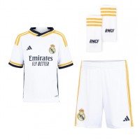 Maglie da calcio Real Madrid Toni Kroos #8 Prima Maglia Bambino 2023-24 Manica Corta (+ Pantaloni corti)